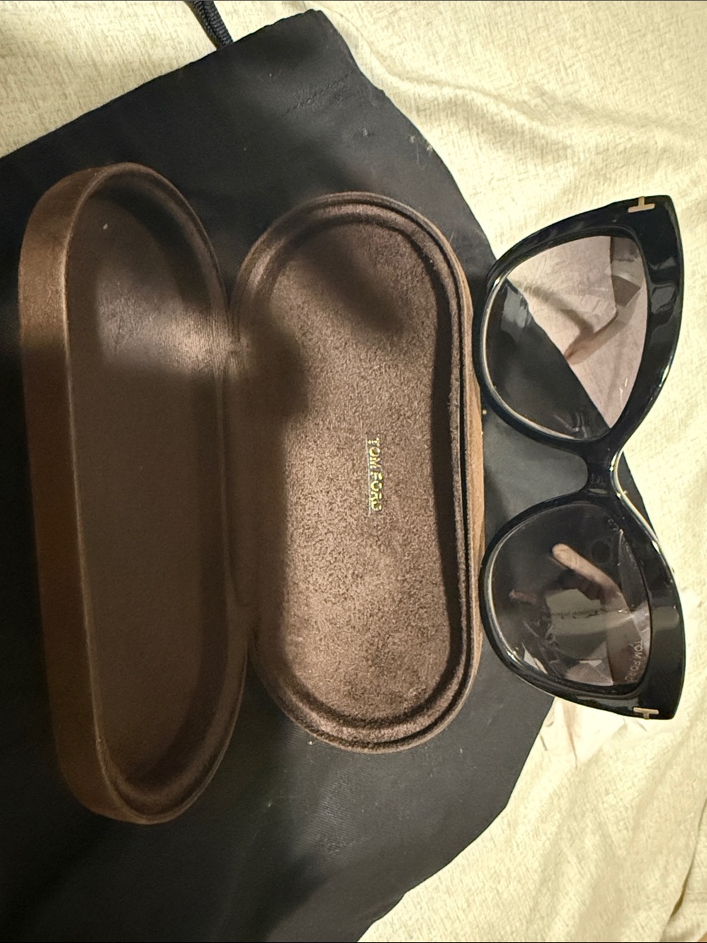 Tom Ford Glossy Black Cat-Eye Sunglasses with Brown Case